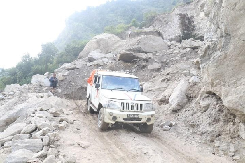 सडक सञ्जालमा जोडिँदै मुस्ताङ र डोल्पा