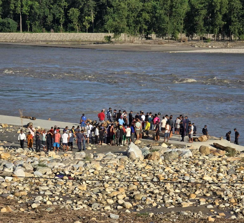 नारायणी किनारमा मान्छेलाई आक्रमण गर्ने बाघ खोज्न ड्रोन र हात्तीको प्रयोग गर्ने तयारी