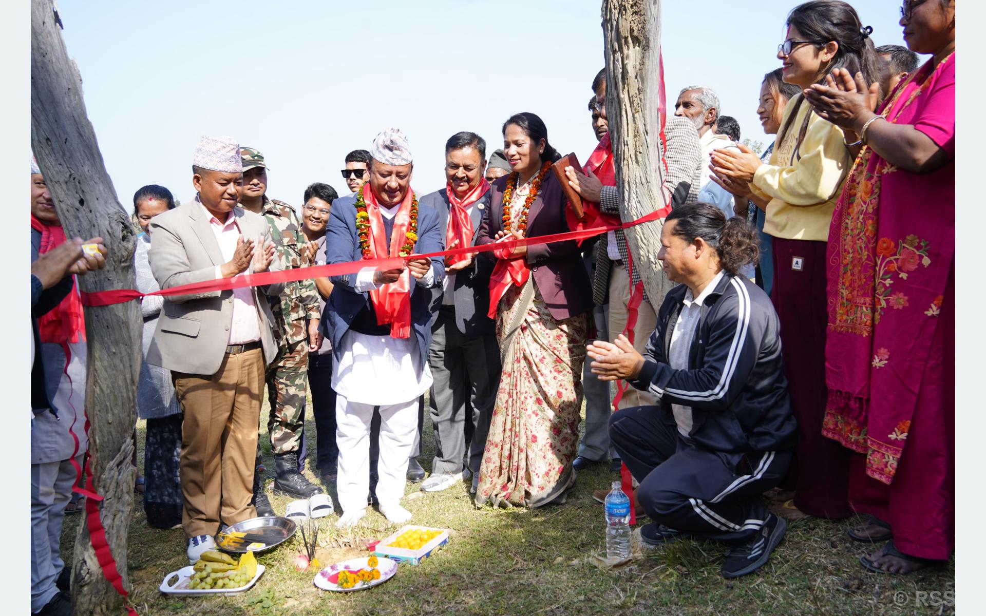 ऊर्जामन्त्री खड्काद्वारा शङ्करपुर ताल सिँचाइ आयोजनाको शुभारम्भ