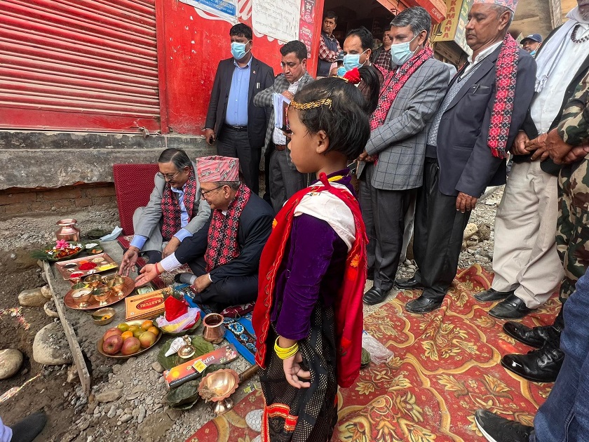 तिलोत्तमा चक्रपथको गृहमन्त्री खाणले गरे शिलान्यास