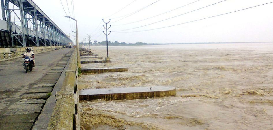 सप्तकोसीमा घट्यो पानीको बहाव