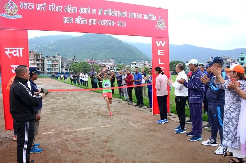 प्रथम महिला हाफ म्याराथन दौडको उपाधि राममाया बुढालाई