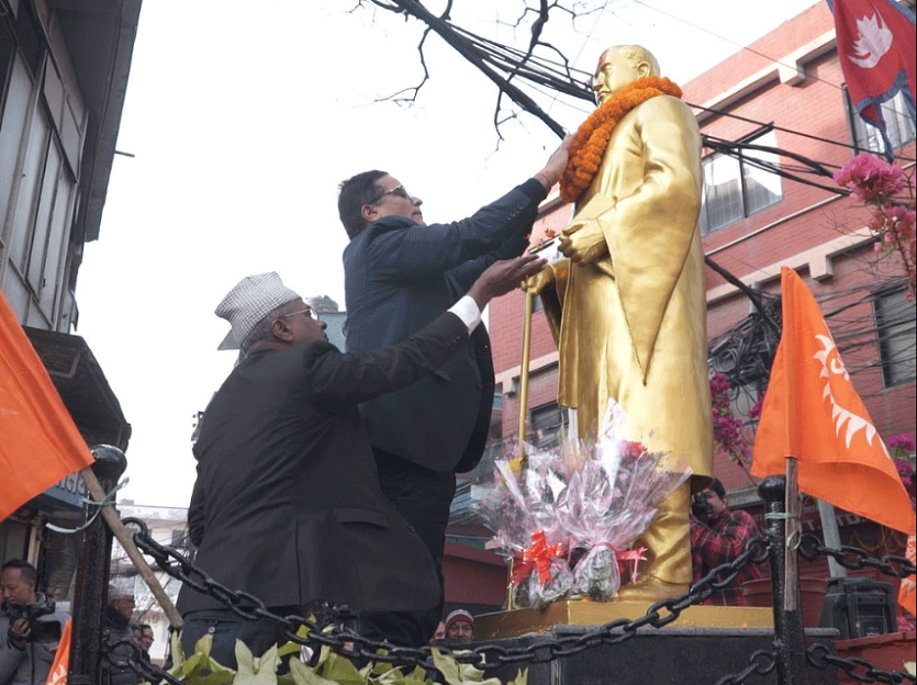 आजदेखि सहिद सप्ताह सुरु, शास्त्रीको शालिकमा माल्यार्पण