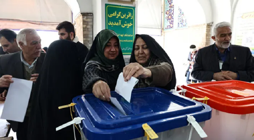 इरानमा राष्ट्रपतीय निर्वाचनः मतदान जारी
