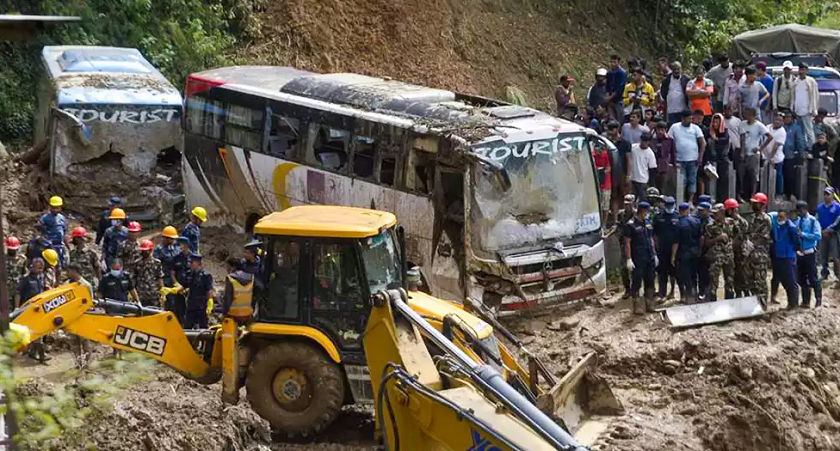 झ्याप्ले खोलामा पहिरोमा पुरिएर मृत्यु भएका ३५ जनाको सनाखत