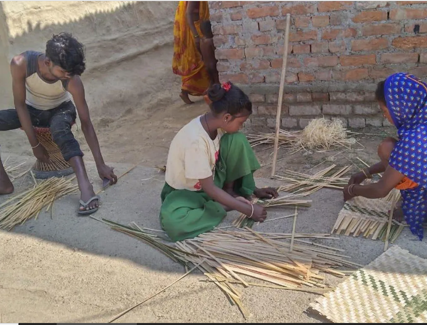 नाङ्लो बेचेर गुजारा गर्दै लहानका सदाय समुदाय