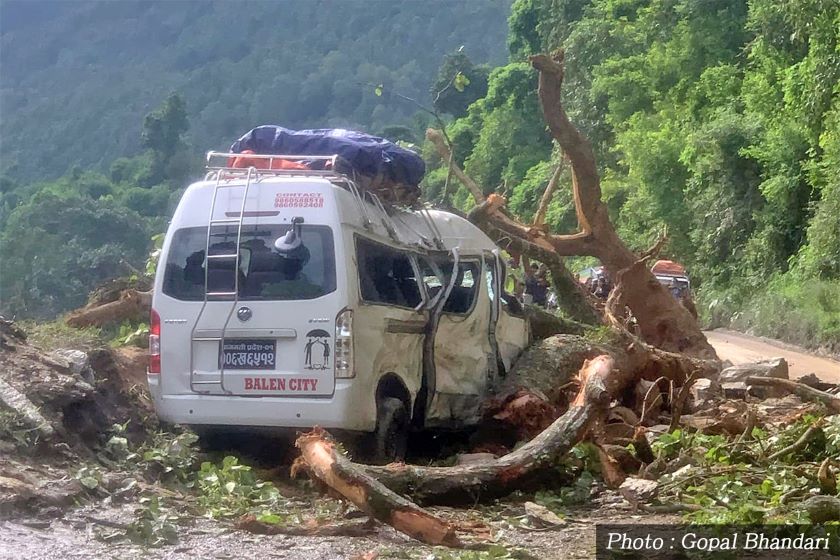 पृथ्वी राजमार्ग दुईतर्फी सञ्चालनमा