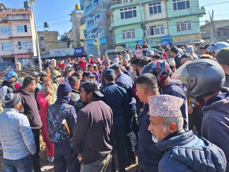 आफ्नै शरीरमा पेट्रोल छर्केर आगो लगाएकी महिलाको मृत्यु