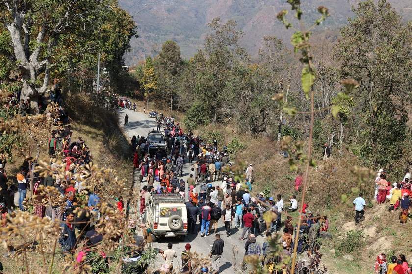 संखुवासभा बस दुर्घटना अपडेट : मृतकमध्ये १० जनाको पहिचान