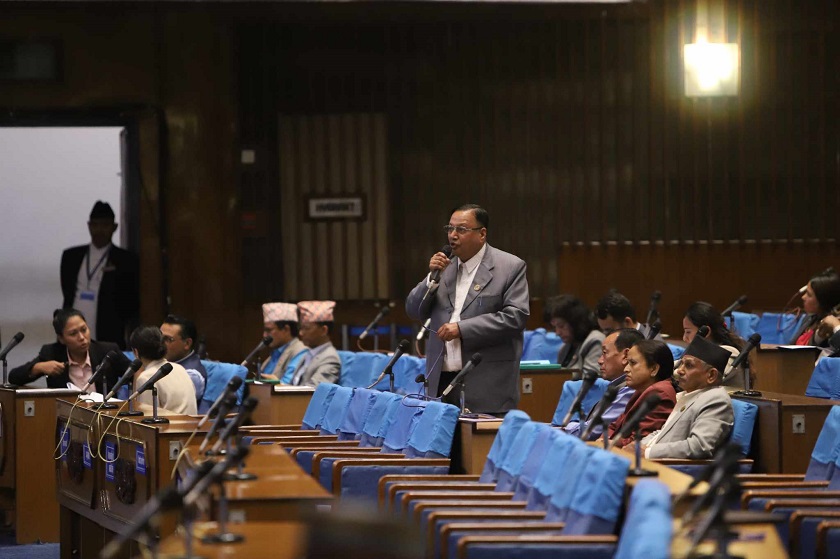 उपसभामुखलाई हटाउन खोज्नु लोकतन्त्रलाई कमजोर बनाउनु हो : सांसद पौडेल