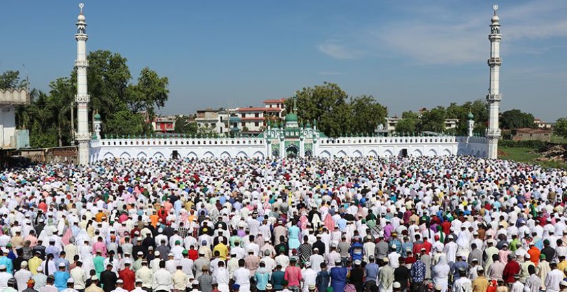 आज इद उल फित्र पर्व