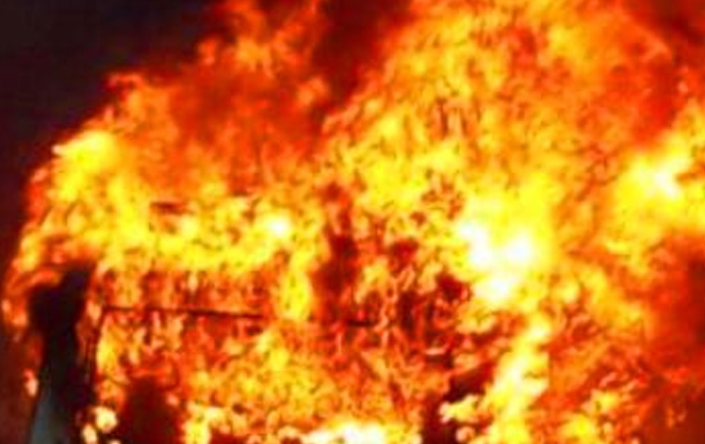 रौतहटमा भीषण आगलागी, २१ बढी घर जलेर नष्ट