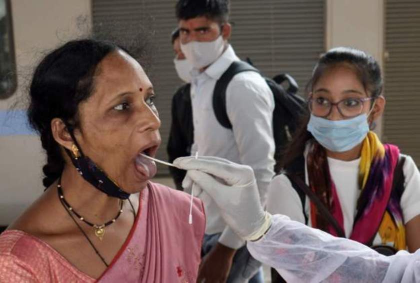 भारतमा एकैदिन थपिए १२ हजार भन्दाबढी कोरोना संक्रमित