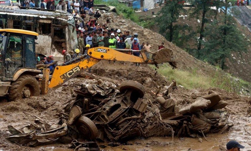 झ्याप्लेखोला घटना : धादिङका प्रजिअ गृहमा तानिए