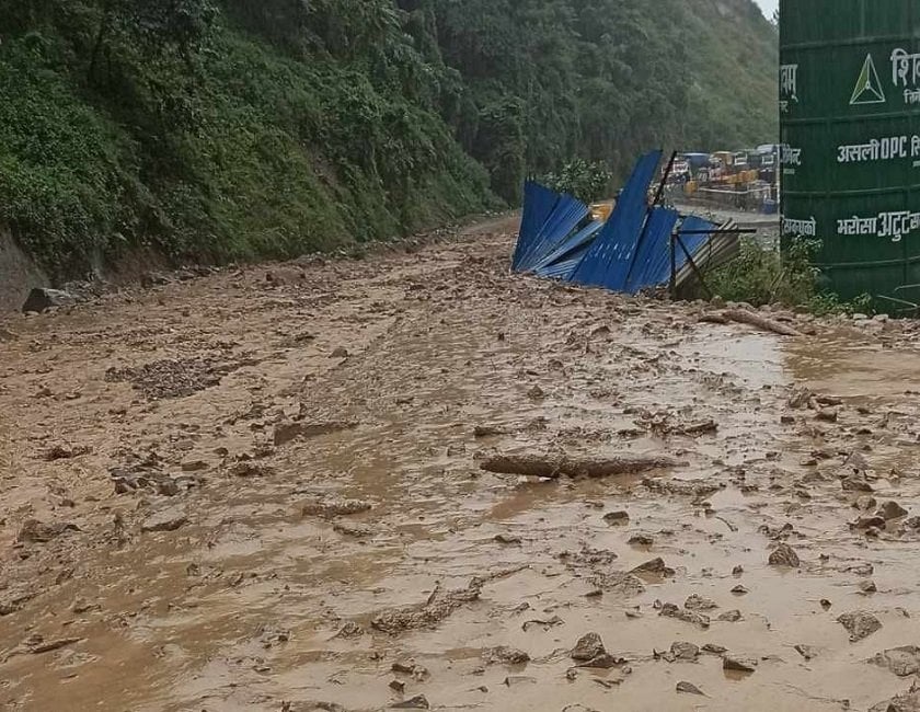 मुख्य राजमार्गका २० स्थानमा सडक पूर्ण अवरोध