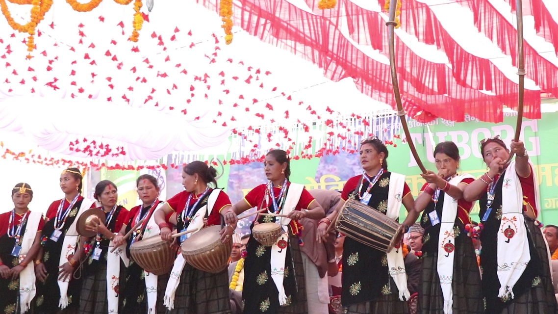 नौमती बजाउन सिक्दै ब्राह्मण-क्षेत्री समुदायका महिला