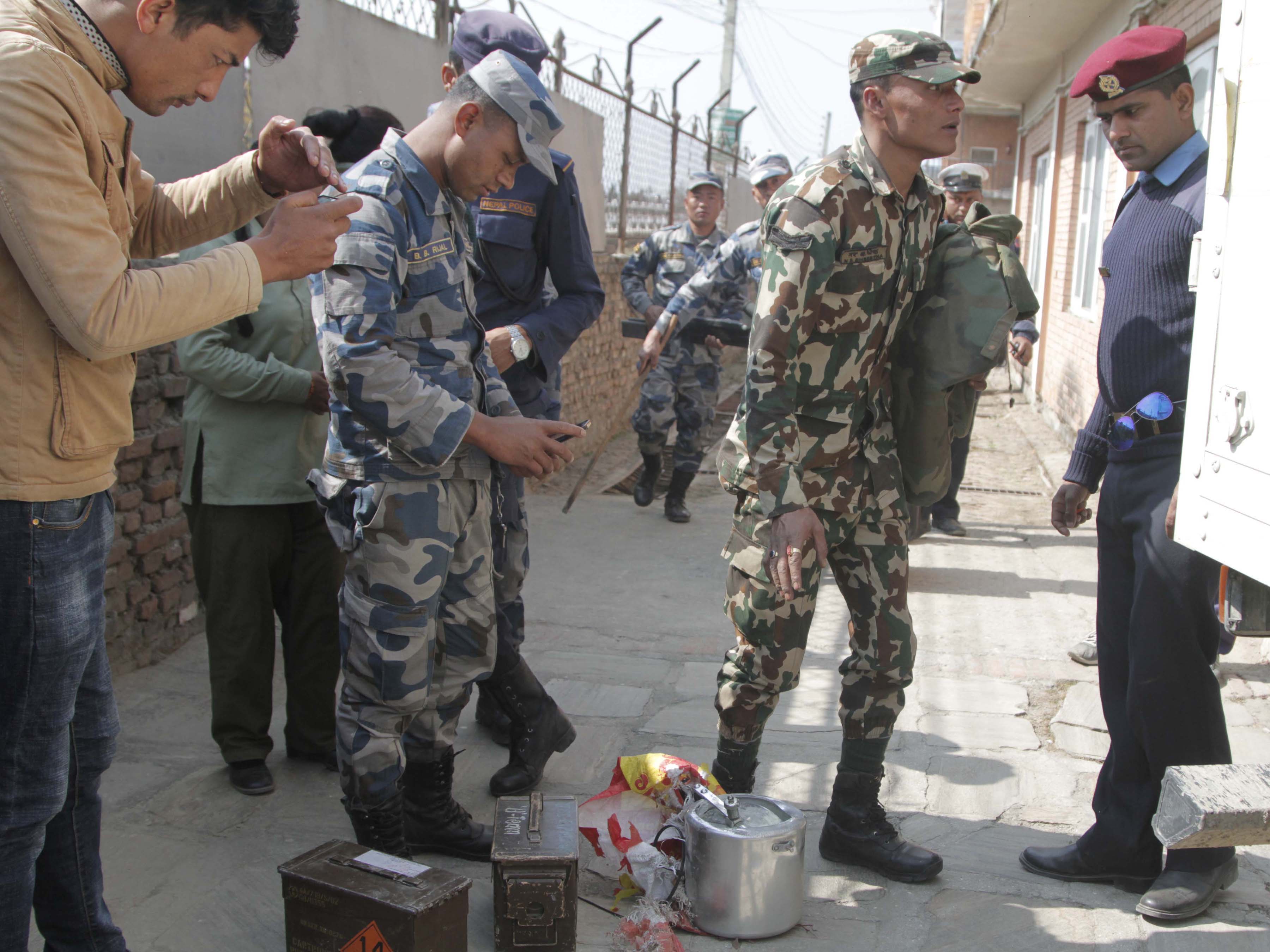 एनसेल टावरमा भेटिएको बम डिस्पोज गरियो