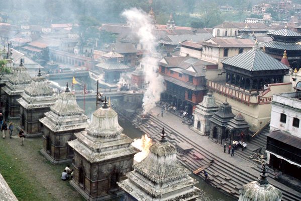 पशुपतिमा शव जलाउँदा लाग्ने शुल्कमा वृद्धि