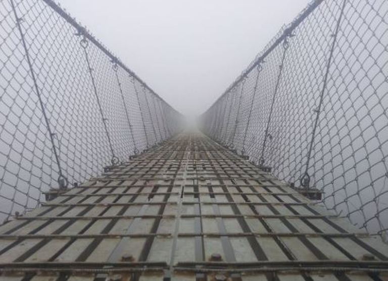 एक घण्टाको दूरीमा झोलुङ्गे पुल निर्माण गर्ने रणनीति परिवर्तन