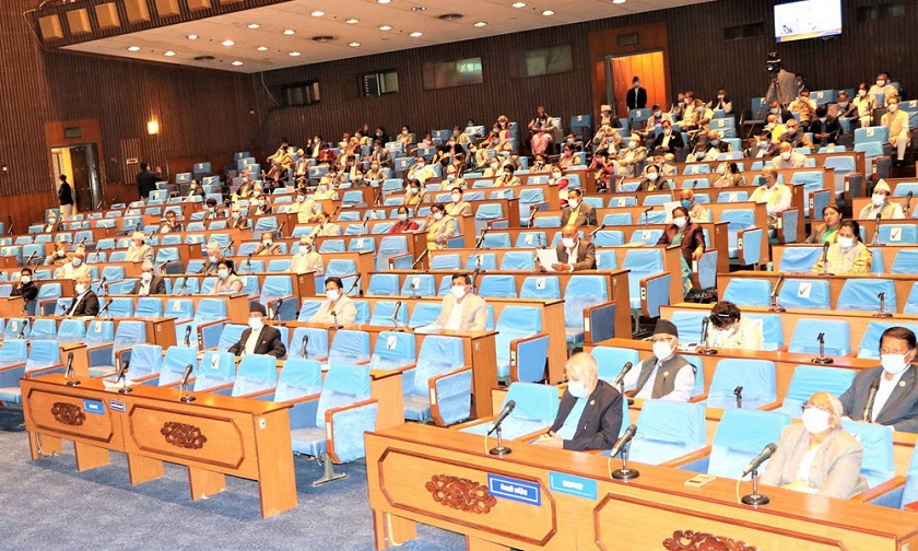लगातार दश वटा संसद बैठकमा नजाने १५ सासंद (नामावली सहित)