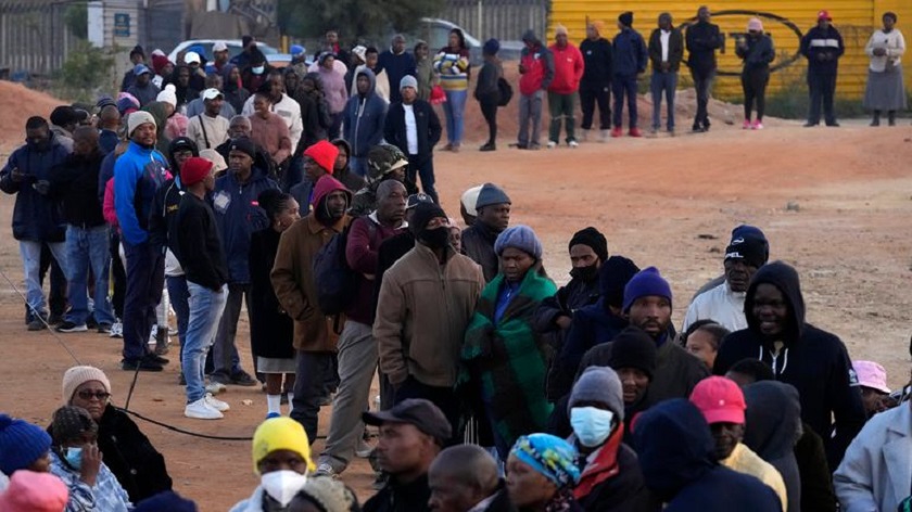 दक्षिण अफ्रिका आम निर्वाचनः बिहानैदेखि मतदान